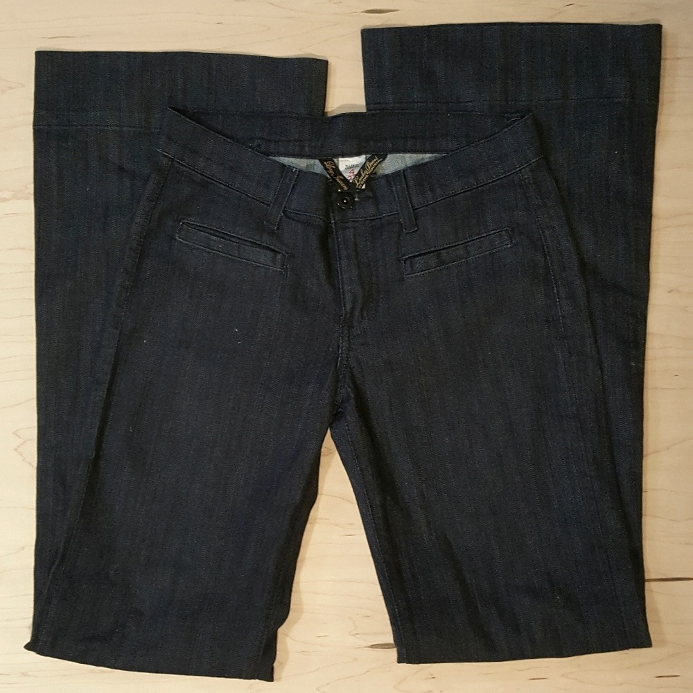 LAST CHANCE Lucky Brand Flare Denim Jeans, W27