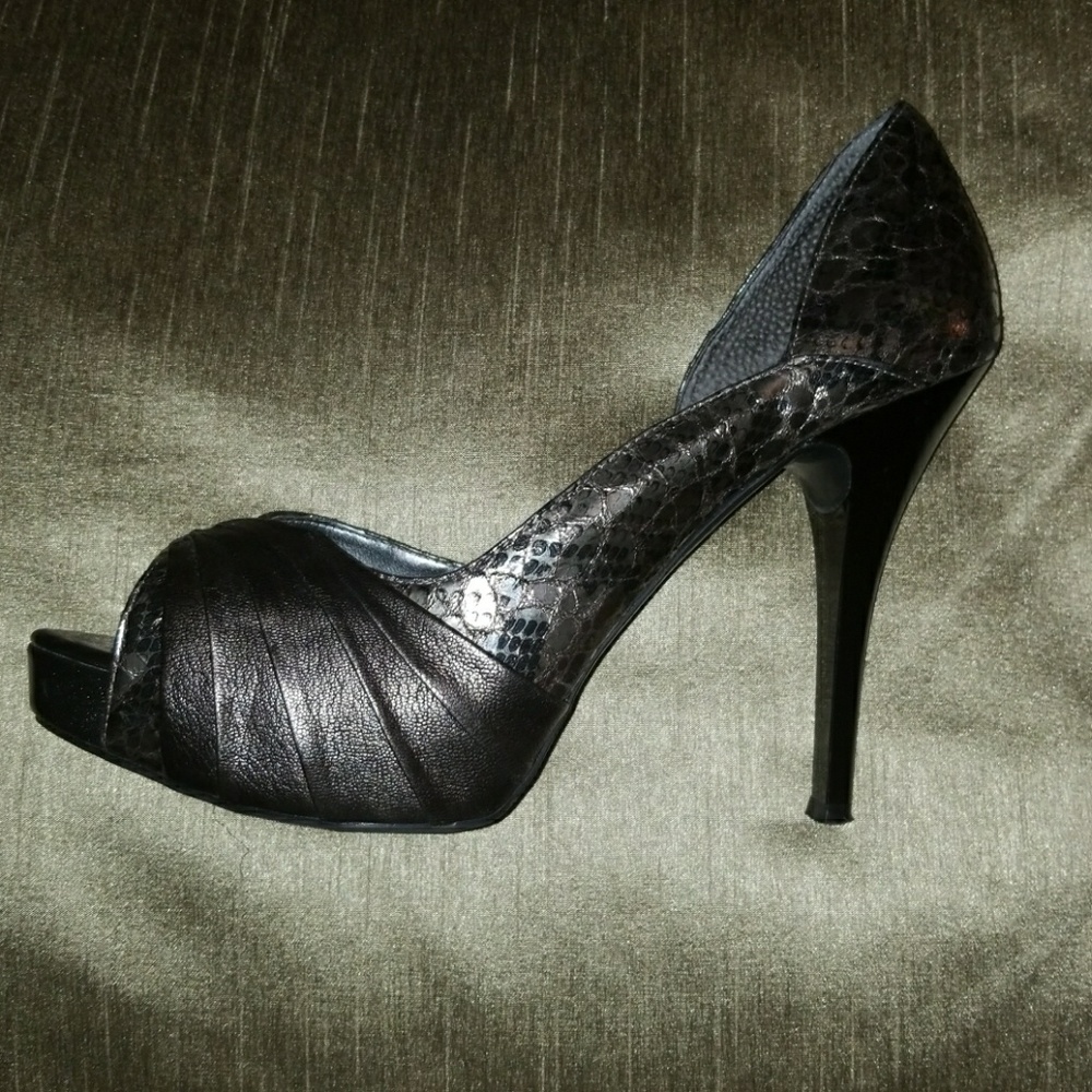 Guess Metallic & Bronze Peep Toe Pumps