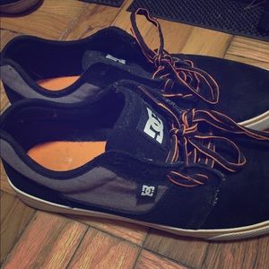 Size 12 DC men’s shoes