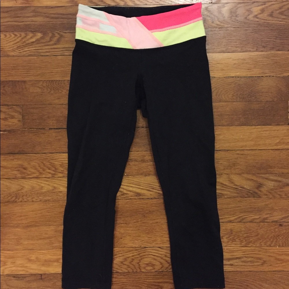 Lululemon reversible crop