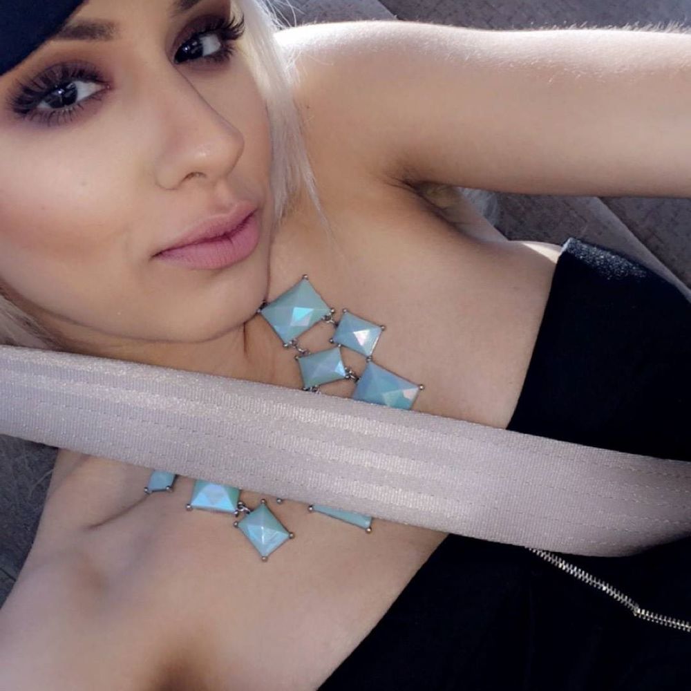 Meet your Posher, Alex