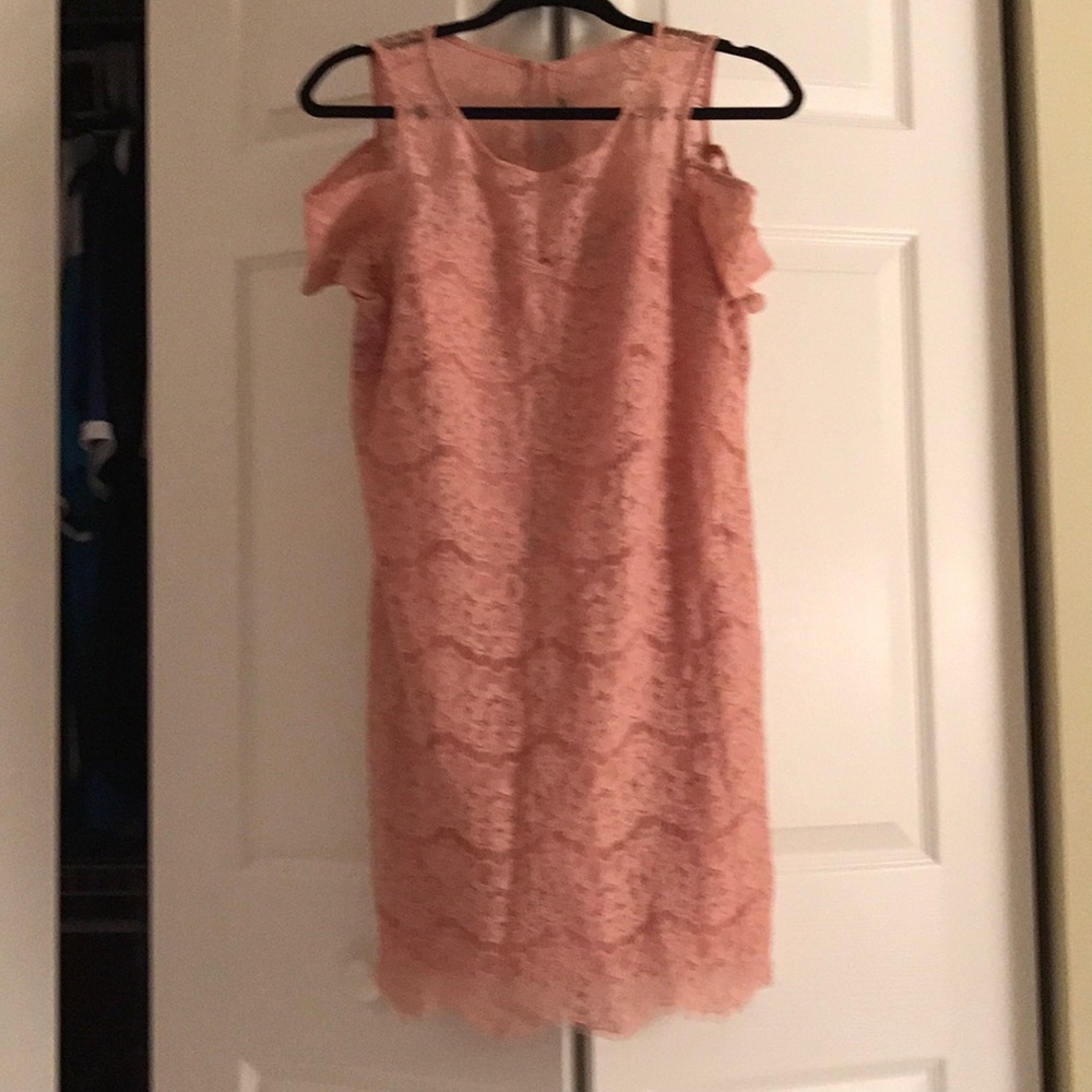 Monteau lace dress