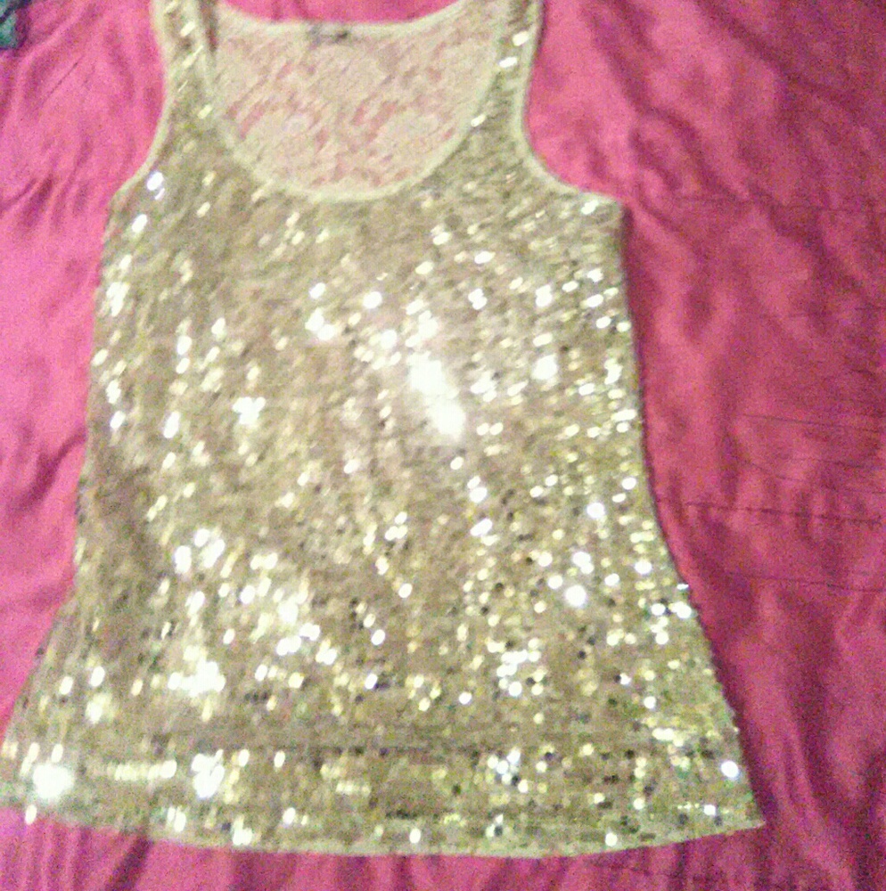 Sequence lace top