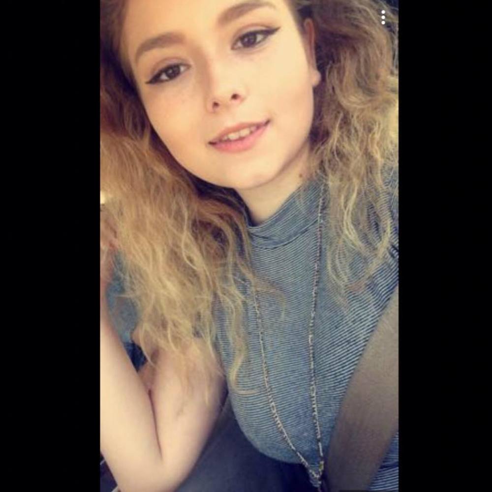 Meet your Posher, Hayley morgan