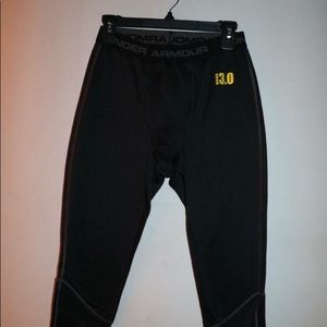 Under armour base layer pants MED