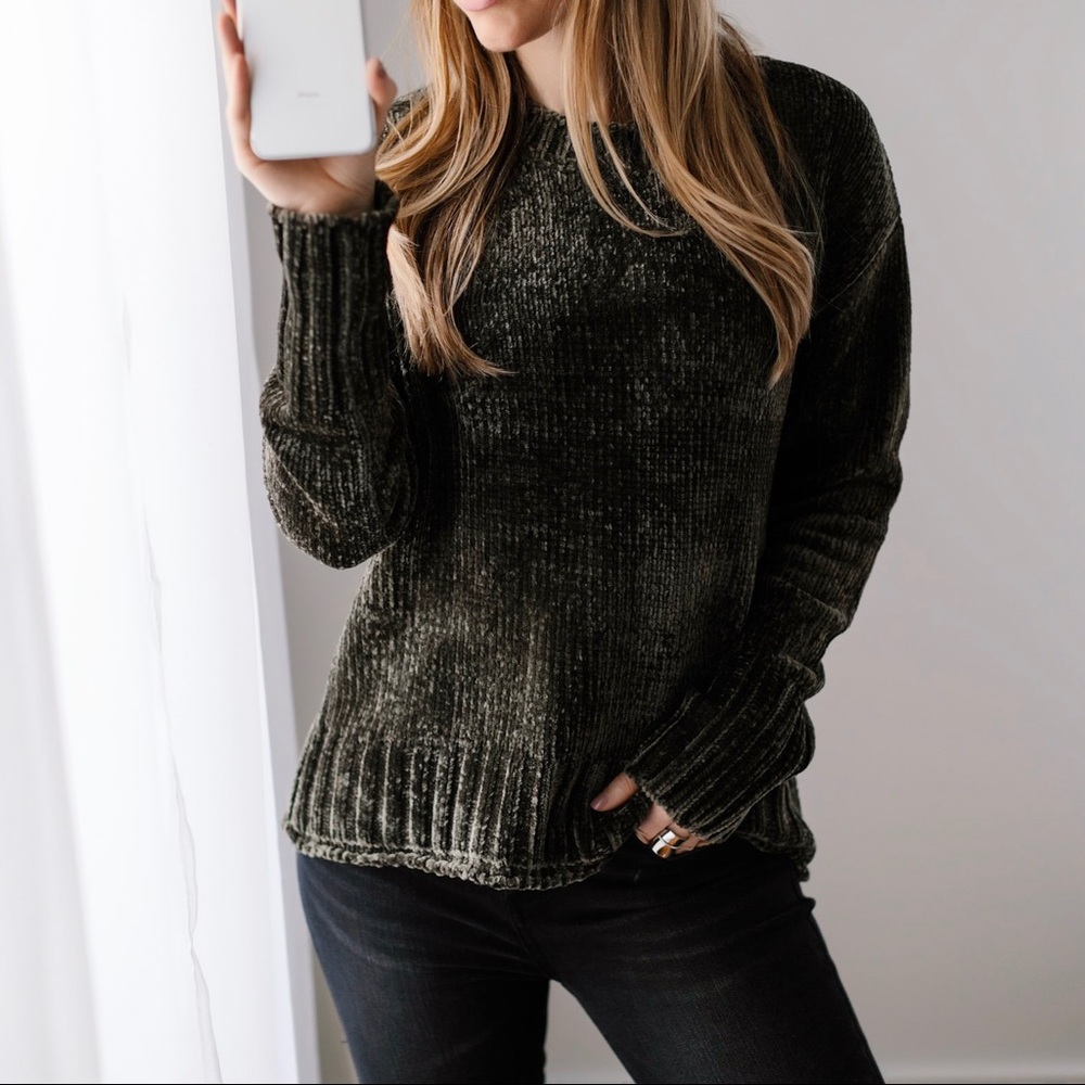 Olive Chenille Soft Sweater 💕1 Day Sale💕 - Picture 3 of 4