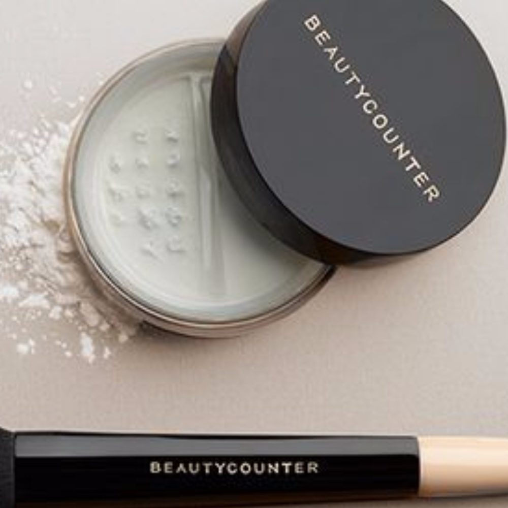 Beautycounter Mattifying Powder