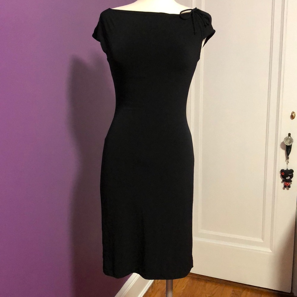 Guess dress size small