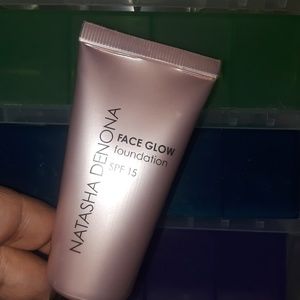 Natasha denona face glow