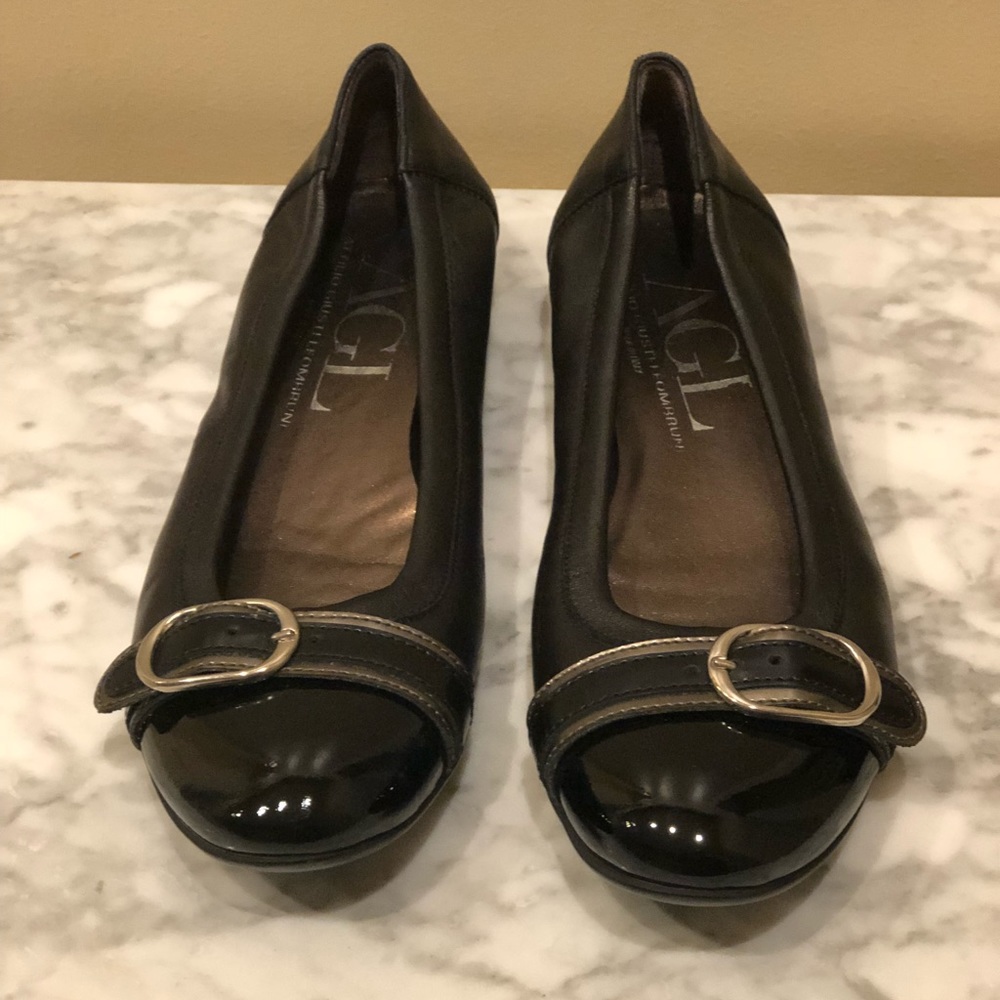 Perfect AGL cap toe flat size 39