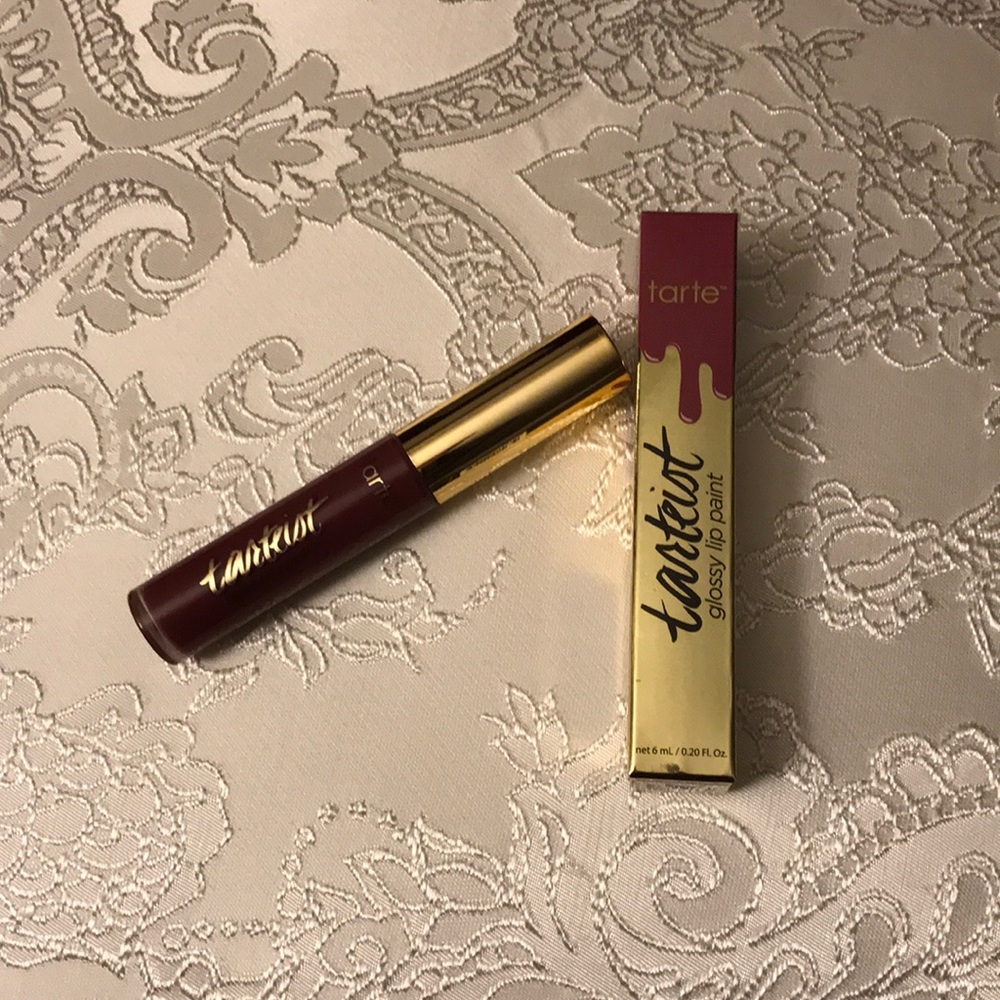 Tarte Glossy Lip Paint- shade “fave”