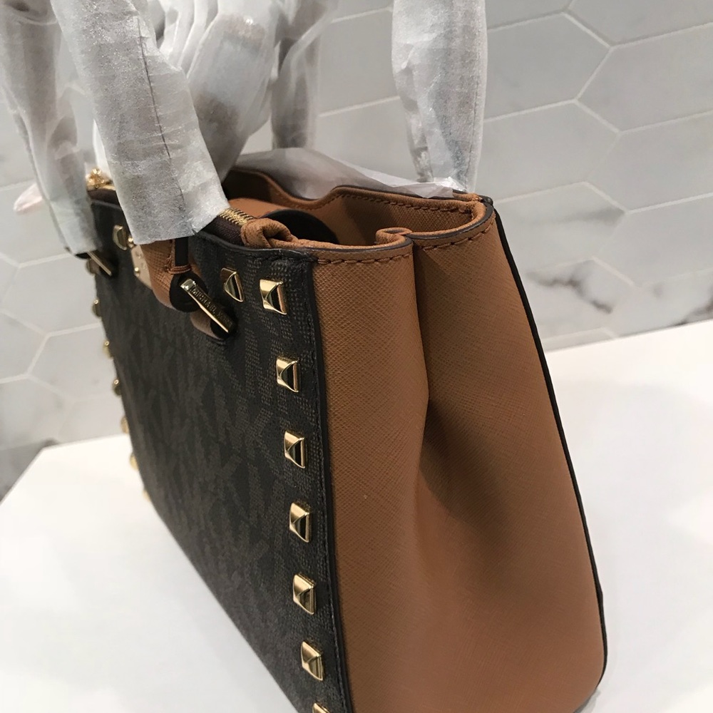 🎁Michael Kors Small Satchel🎁 - Picture 2 of 7