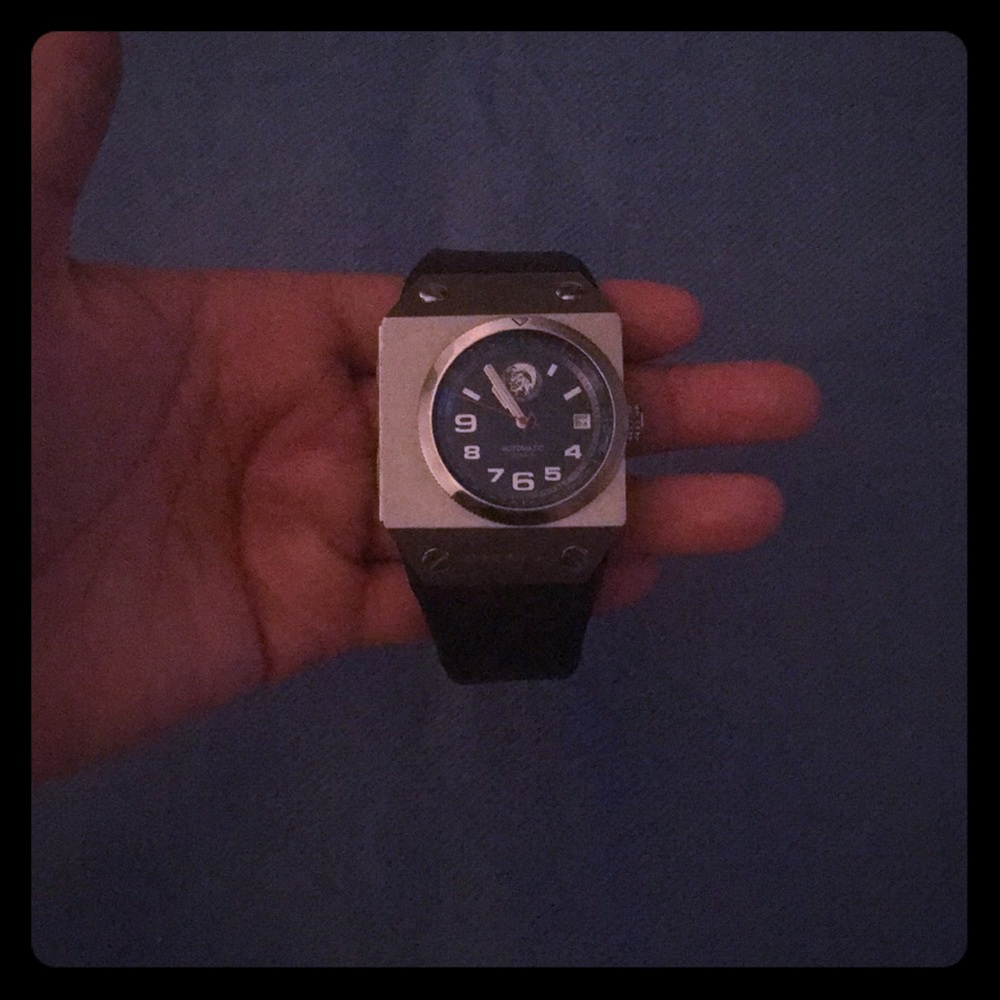 Expensive rare diesel watch, leather !