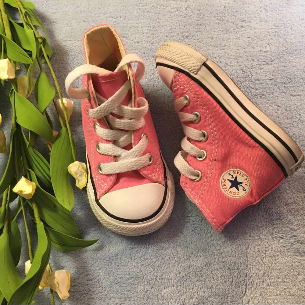 Pink converse