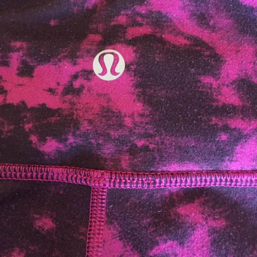 🌮sold🌮Lululemon crop leggings - Picture 2 of 4