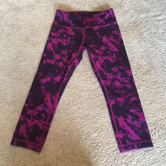 lululemon athletica Pants - 🌮sold🌮Lululemon crop leggings
