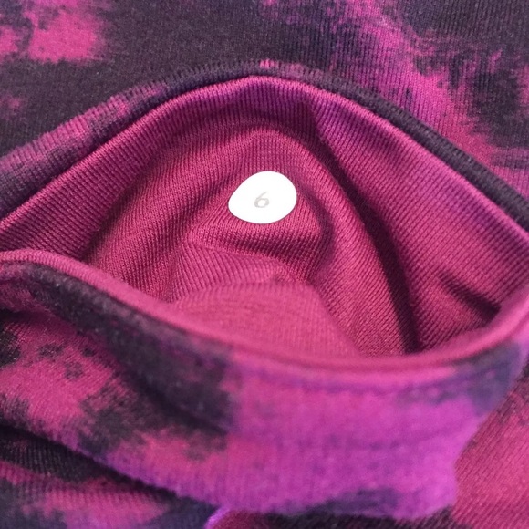 🌮sold🌮Lululemon crop leggings - Picture 4 of 4