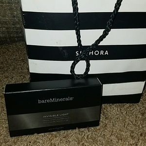 Invisible Light Translucent Powdwr Duo