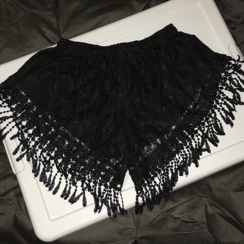 Lace fringe shorts