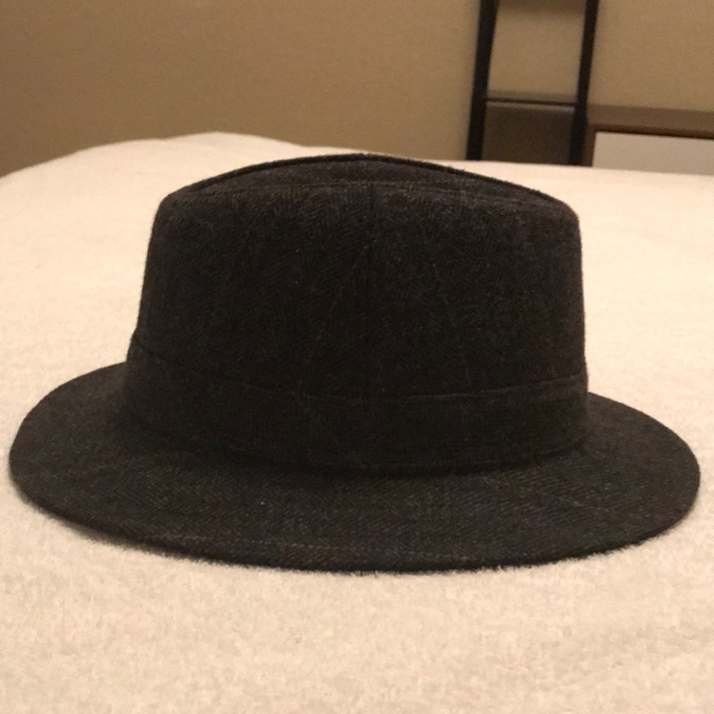 Fedora - Picture 2 of 6