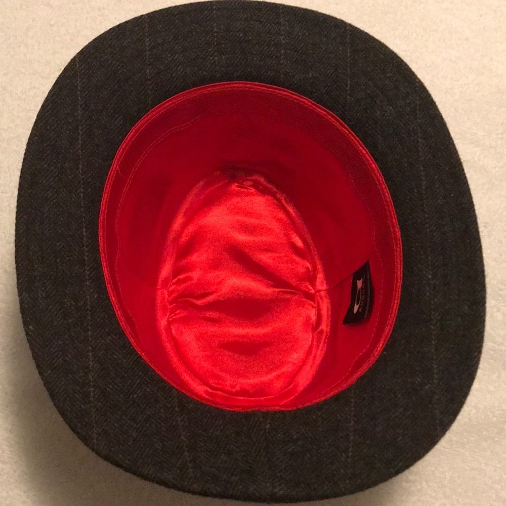 Fedora - Picture 3 of 6