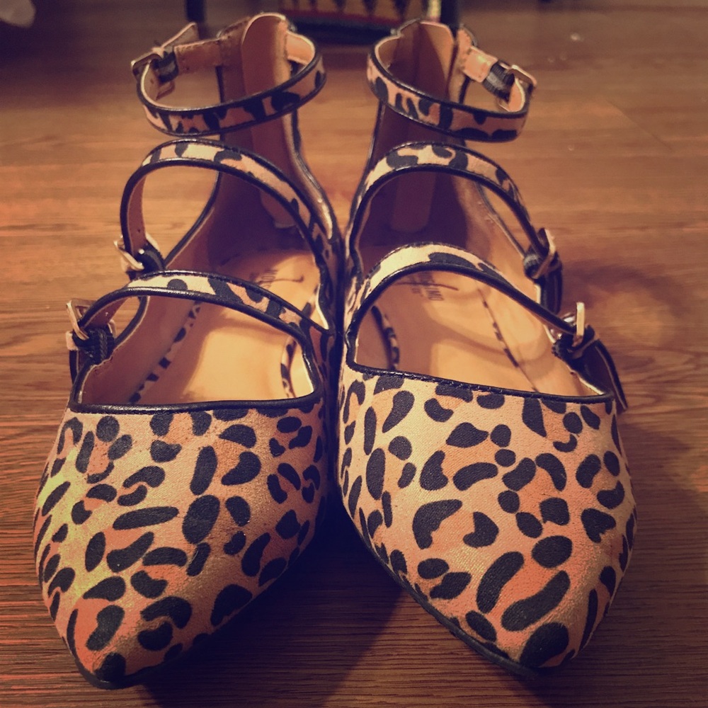NWOT MOSSIMO LEOPARD DOUBLE STRAP MARY JANE FLATS