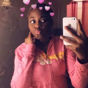 Meet your Posher, Kayhliaa