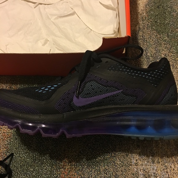 Nike Shoes - Nike Air Max 2014