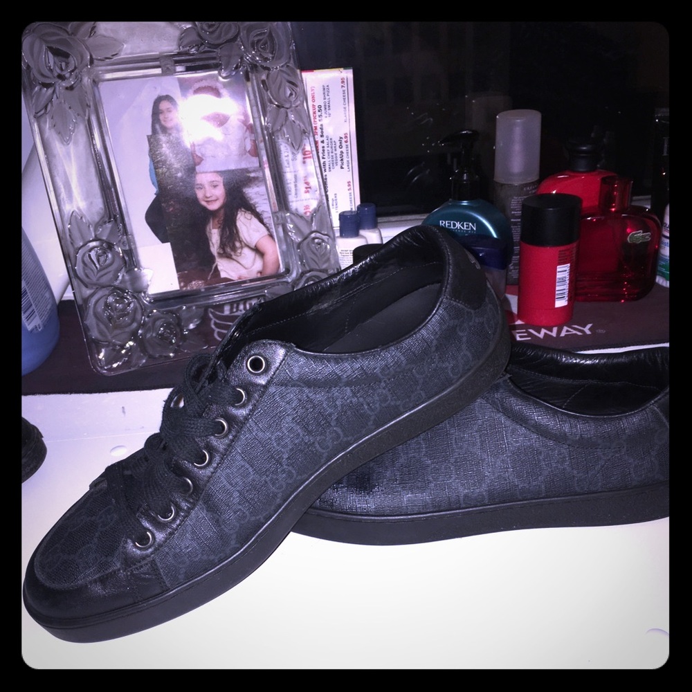 Gucci authentic shoes. Low top size 9