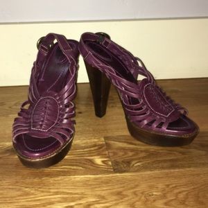 Gorgeous women’s heels, size 8 1/2