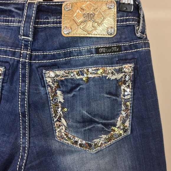 💥Sequined Miss Me Jeans💥 - Picture 3 of 8