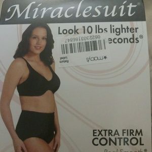 Miraclesuit extra firm contol brief