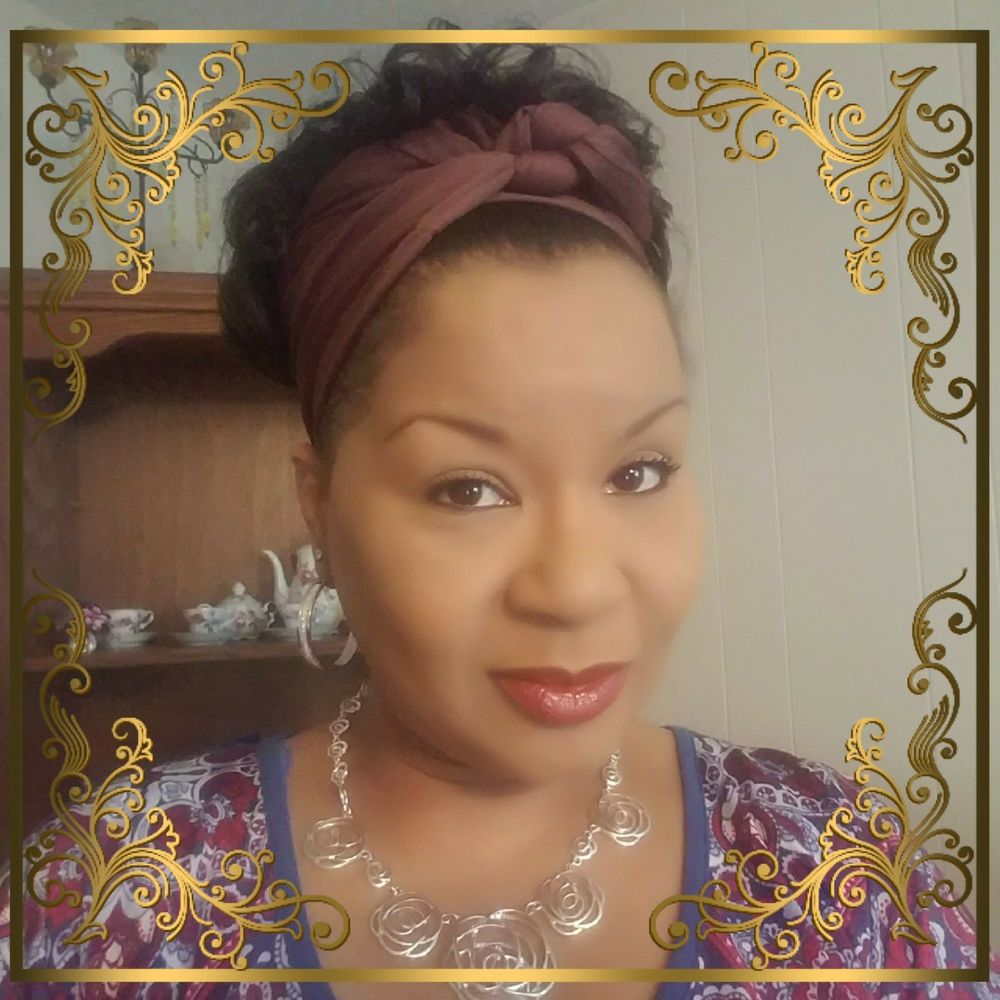 Meet your Posher, Gina