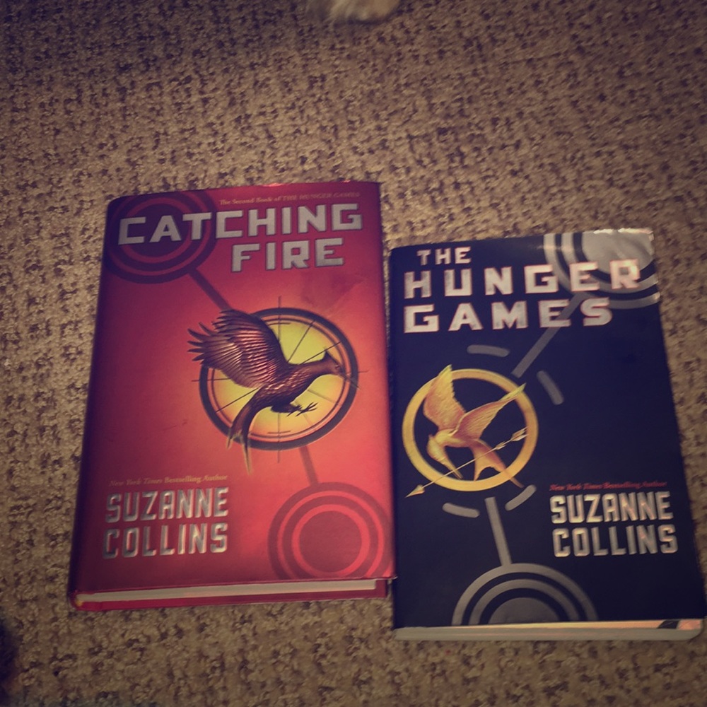 HUNGER GAMES BUNDLE books
