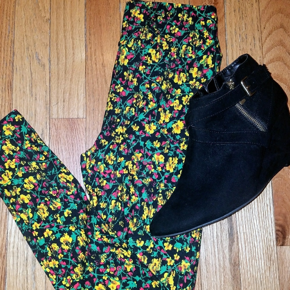 Lularoe OS Black Floral Leggings