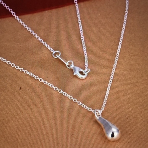Sterling Silver Teardrop Pendant on 17" Chain 925 - Picture 3 of 3