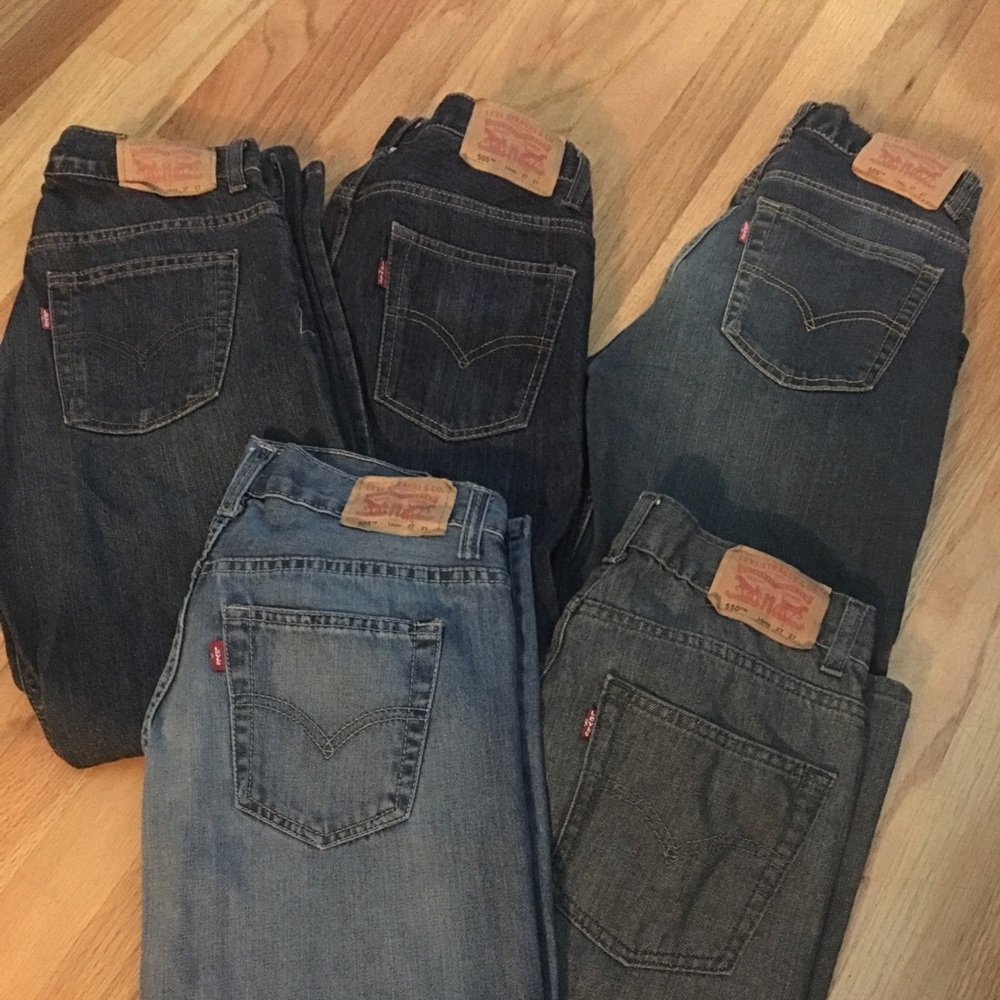Boys Levi’s (505 and 550) size 14