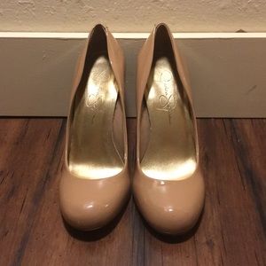 Jessica Simpson nude patent leather pumps