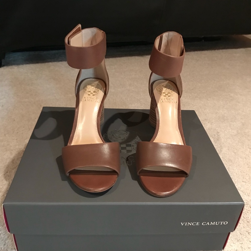 Vince Camuto Jacon Sandal