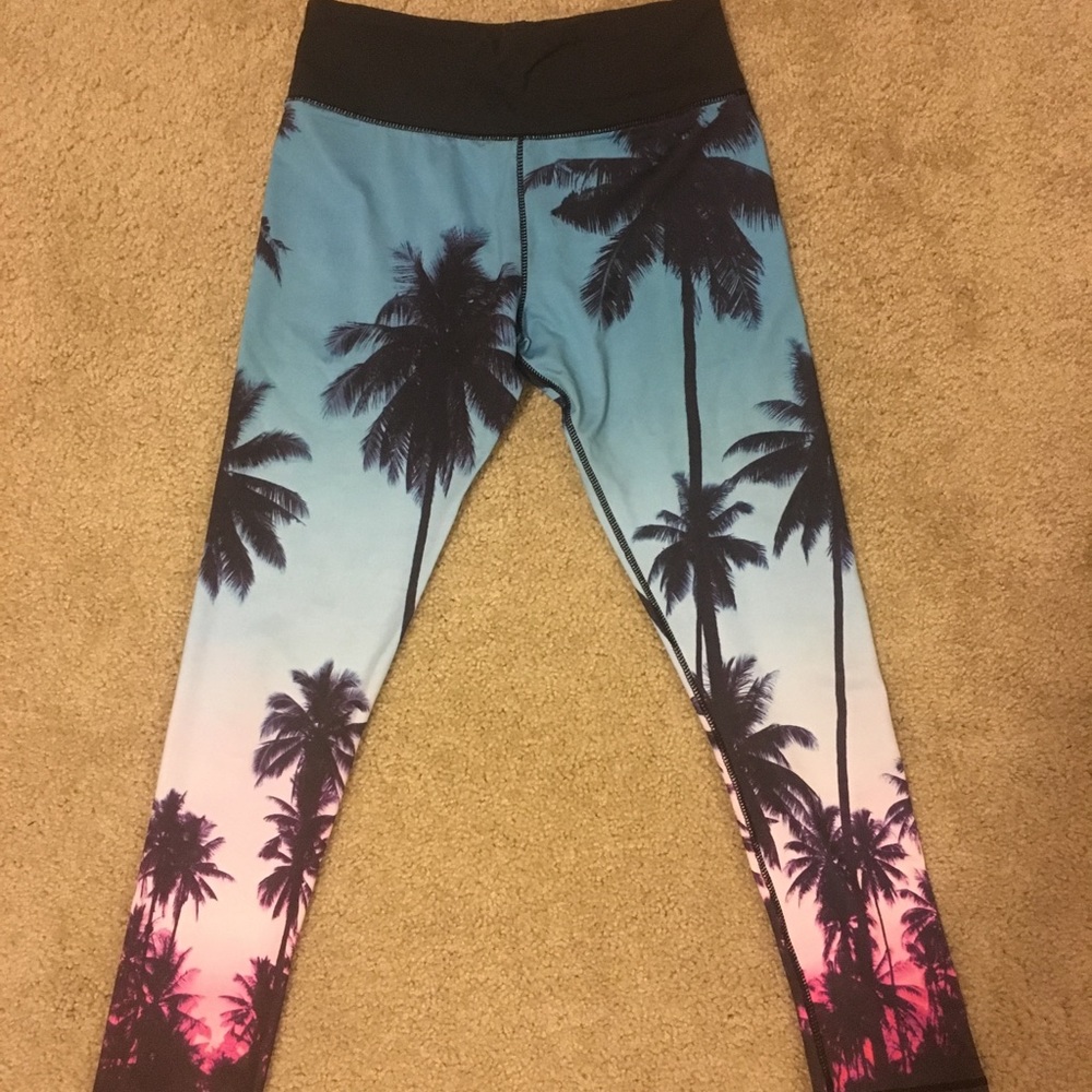 Beach print Capri leggings from Cotton On!