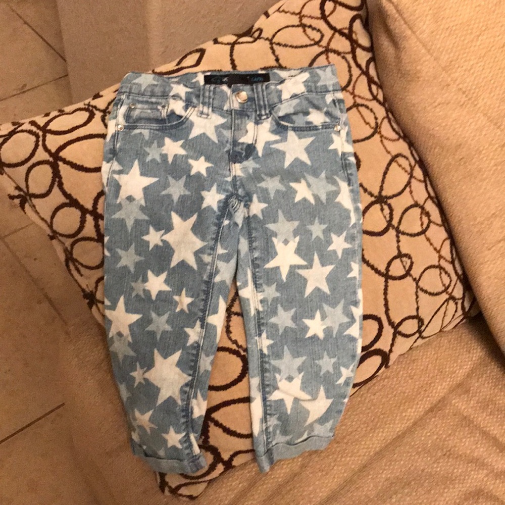 Little girl’s size 5