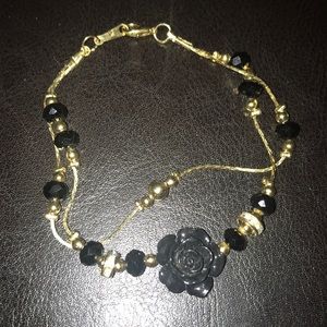 Black flower bracelet with two layers