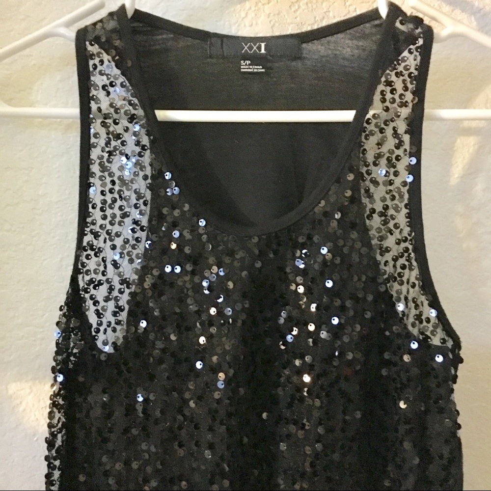 Forever 21 tank