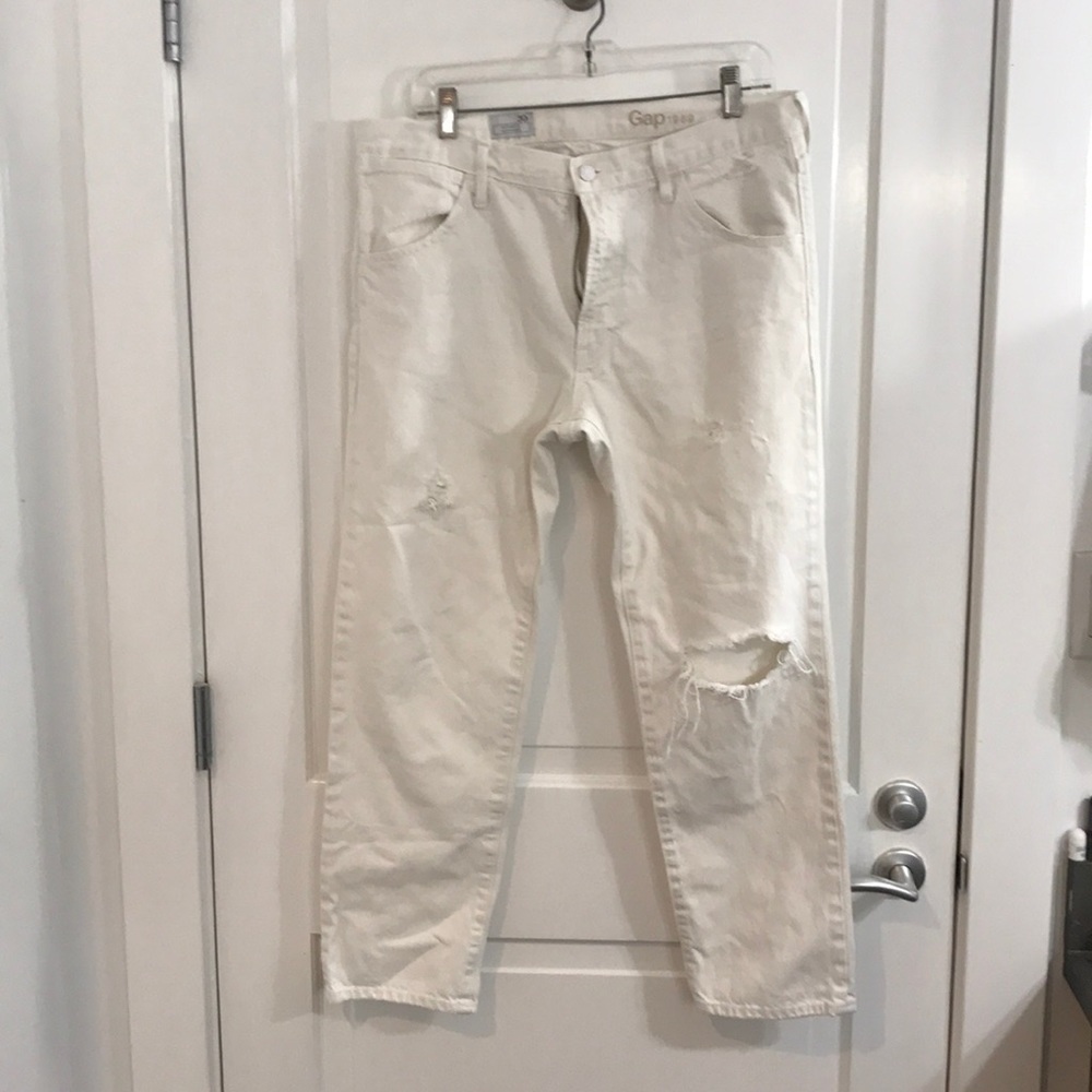 White boyfriend jeans from GAP