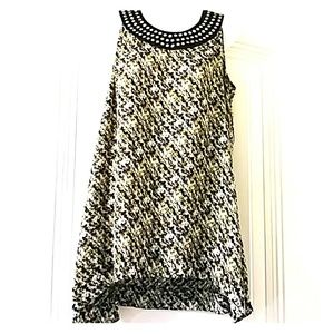 WOMENS TOP SIZE M