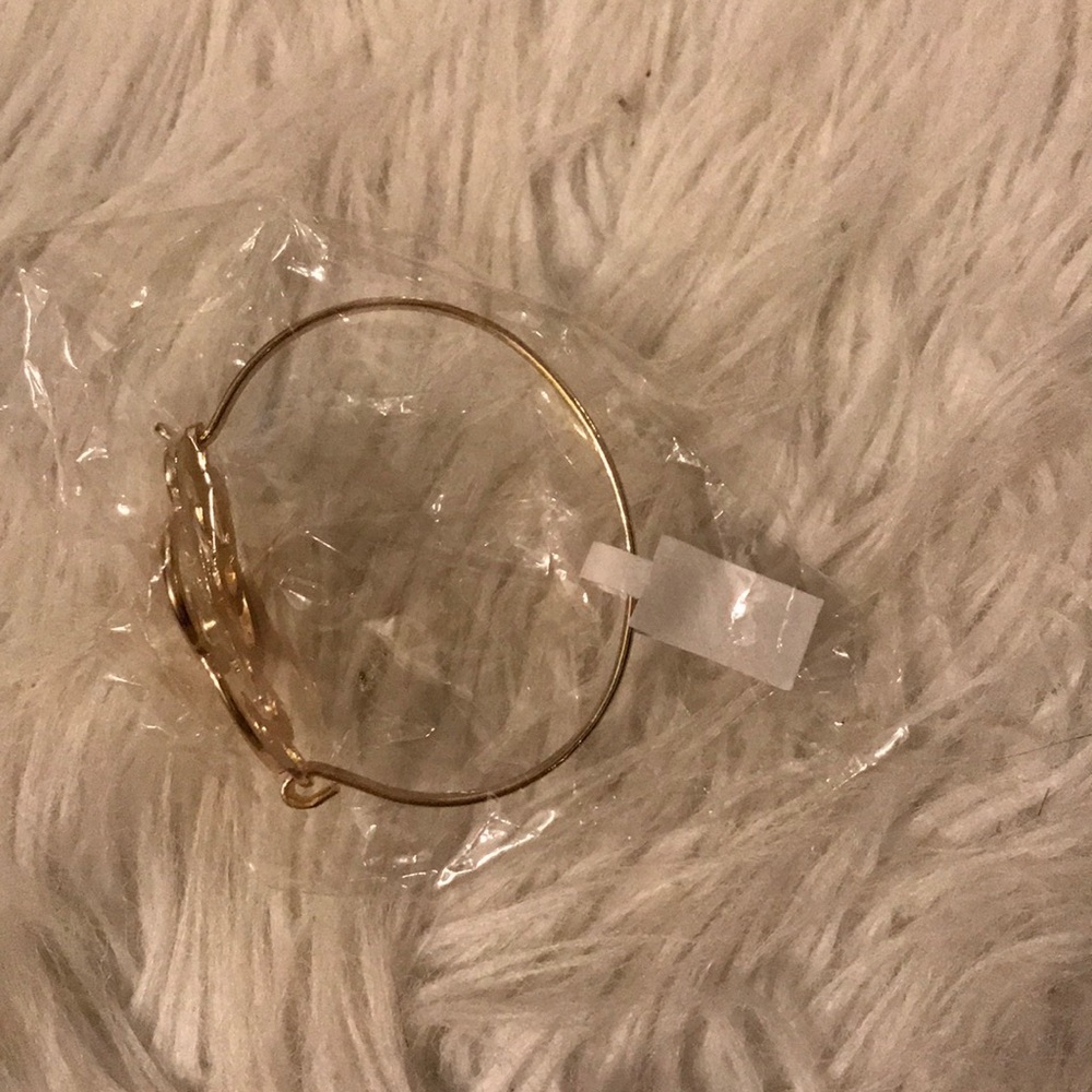Initial bracelet - Picture 2 of 3