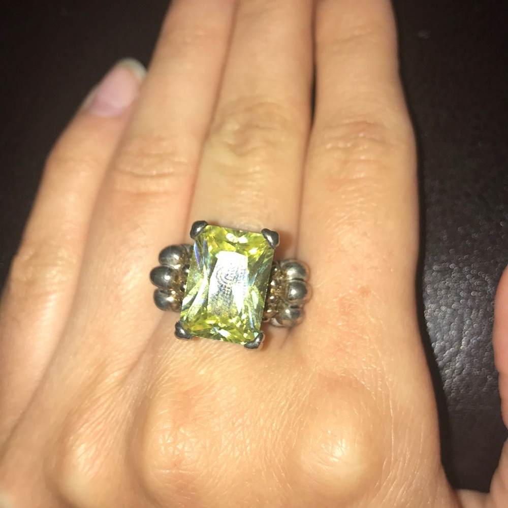 Ring