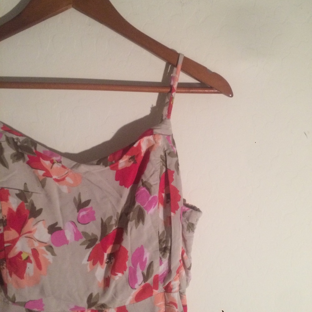 Floral dress - Picture 2 of 3