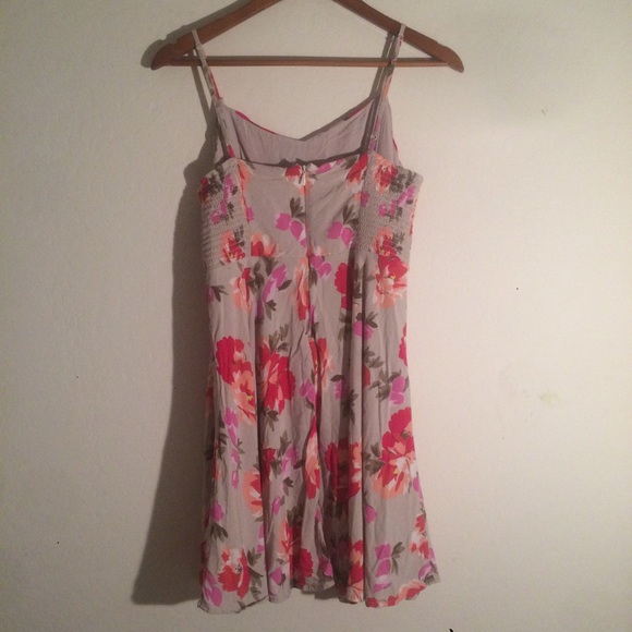 Floral dress - Picture 3 of 3