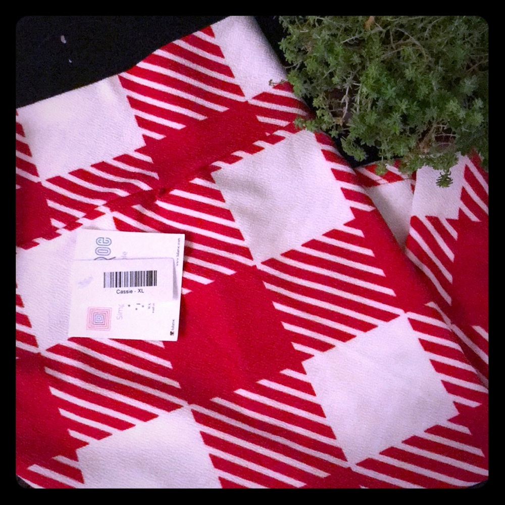Lularoe Christmas Cassie size XL